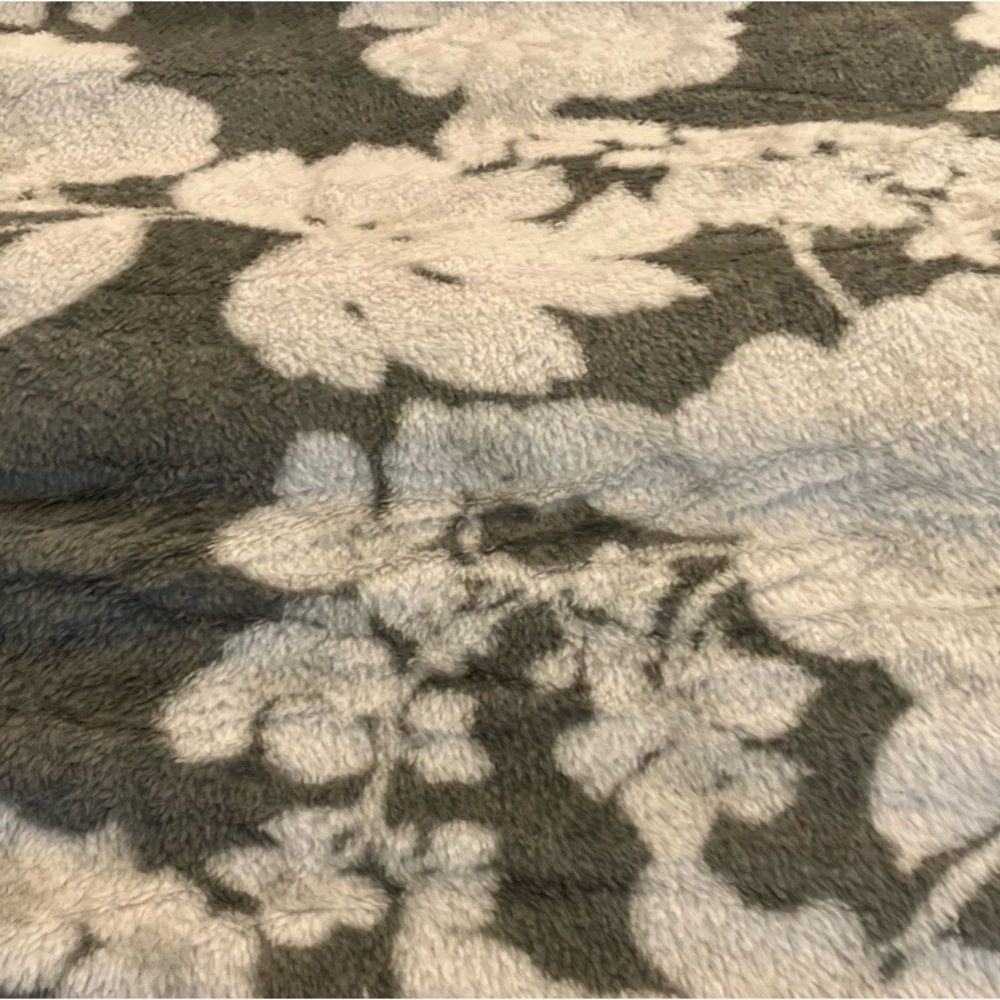 Floral Patterned Blanket